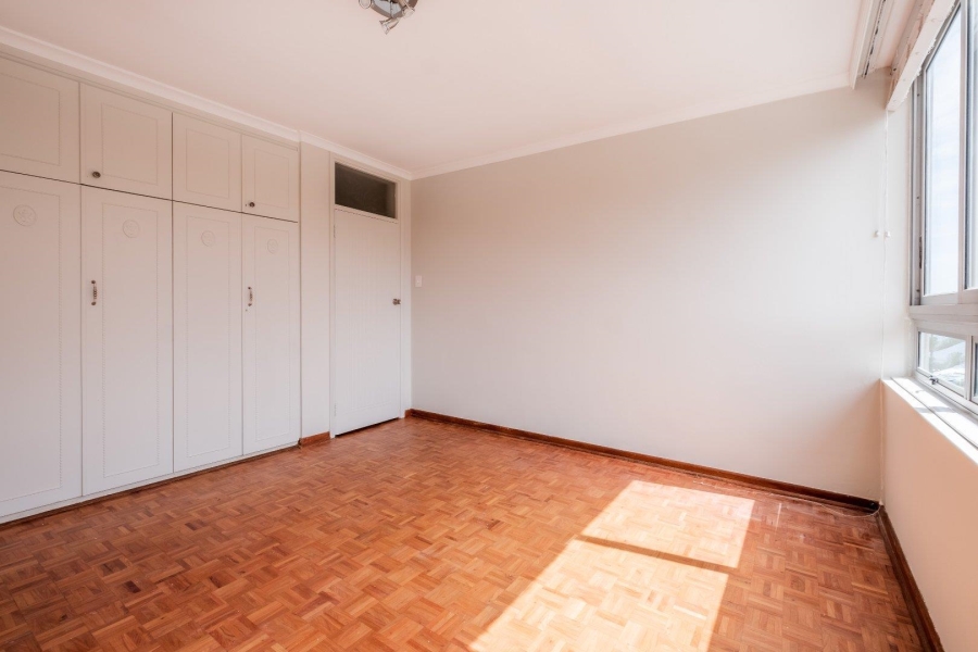 To Let 3 Bedroom Property for Rent in Sea Point Western Cape